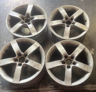 4 Llantas Seat León R16 5 Tornillos