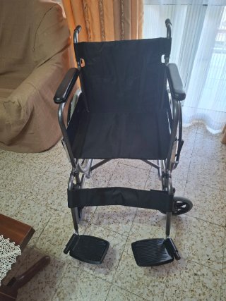 Silla de ruedas en perfecto estado, semillas nueva