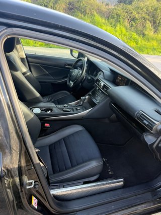Lexus IS 2018
