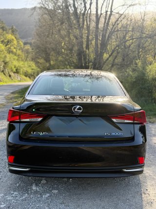 Lexus IS 2018