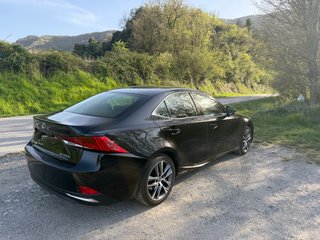 Lexus IS 2018