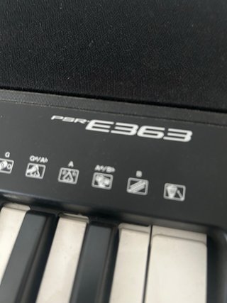 Piano Yamaha PSR-E363