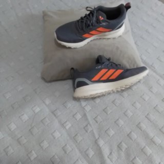 Zapatillas Adidas Gris y Naranja