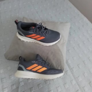 Zapatillas Adidas Gris y Naranja