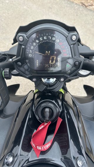 Kawasaki Z650 ABS 2018 Negra y Verde