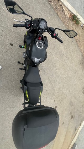 Kawasaki Z650 ABS 2018 Negra y Verde