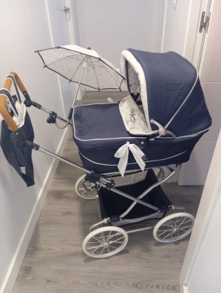 Carro de bebé Reborn Marca Cuevas
