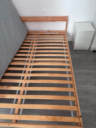 Cama en perfecto estado. Medidas ancho 1,40x2 alto