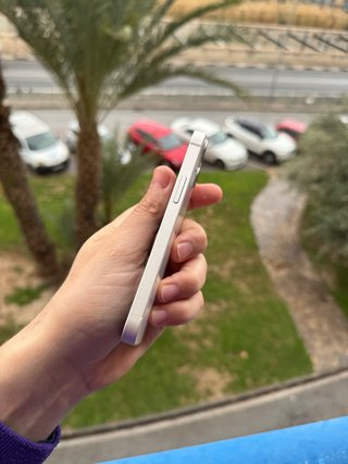 iPhone 13 Mini - 100% Batería