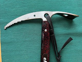 Piolet Charlet Moser Guide clásico