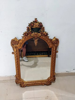 Espejo Antiguo Dorado con Flores