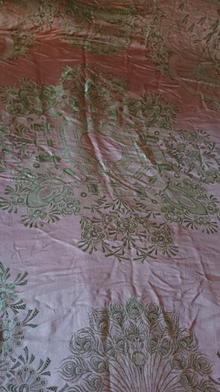 Copriletto vintage raso rosa e oro