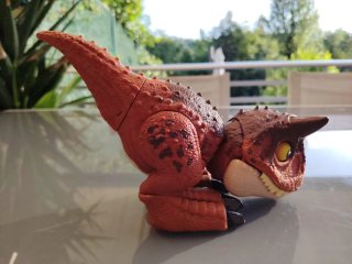 Dinosaurio de juguete con sonido