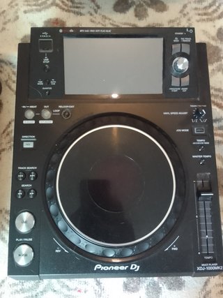 Tocadiscos mixer y 2 xdj Pioneer DJ Profesional