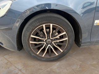 Volvo V40 2017