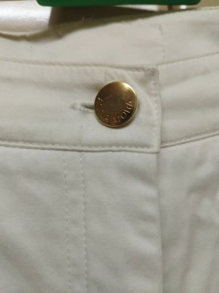 Pantalón blanco Ana Mora con encaje
