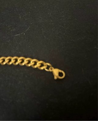 Pulsera de acero dorada