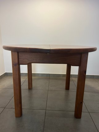 Mesa redonda de madera maciza