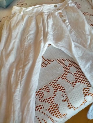 Pantalones bombachos blancos