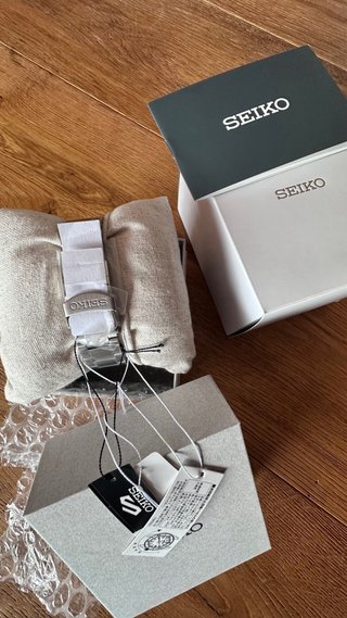 Seiko 5 Sports Kanji - Nuevo