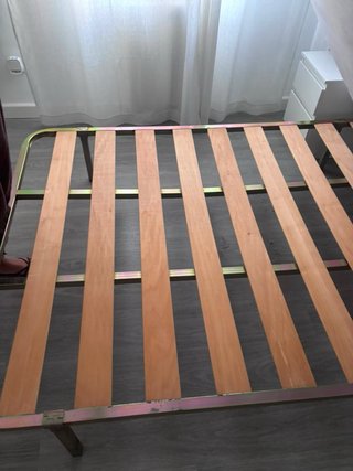 Cama doble con cabecero  1,35 ancho x 1,90 alto
