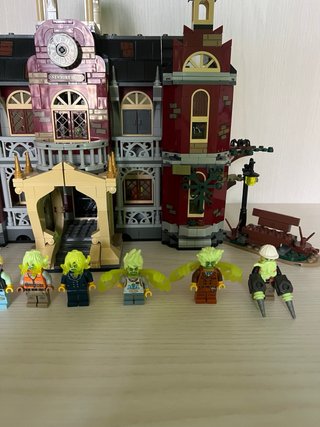 LEGO Hidden Side Liceo Stregato + Autobus