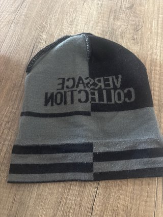 Gorro Versace Collection Negro Gris Rayas