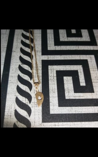Cadena y colgante bellota oro 18k