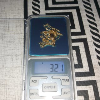 Cadena y colgante bellota oro 18k