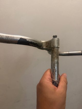 Manillar de bicicleta plateado