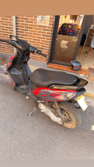 Yamaha Jog RR Scooter