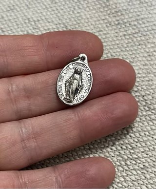 Anillos Medjugorje con Medalla Bendecida