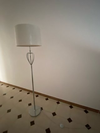Lampada da terra vintage beige e argentata
