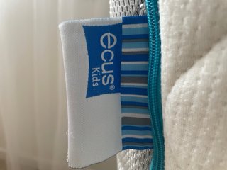 Cuna IKEA con colchon, nórdico y protector.