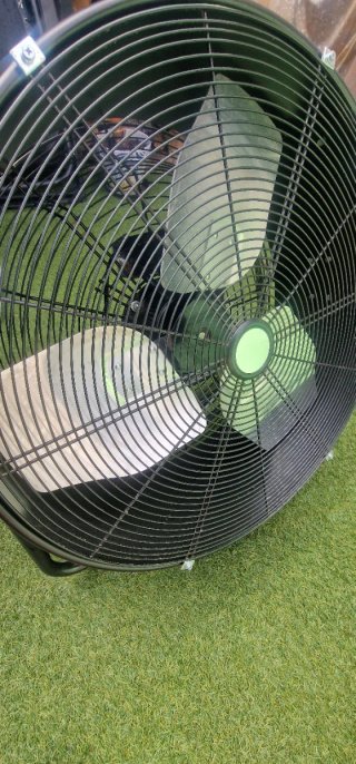 Ventilador Industrial 330W Negro