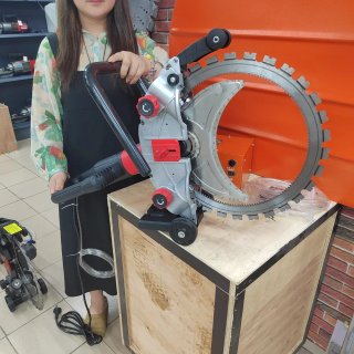 Sierra circular hormigón/ladrillos 8800W