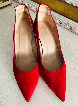 Tacones Ezzio Rojos
