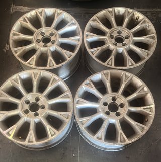 4 Llantas Renault R18 5 Tornillos