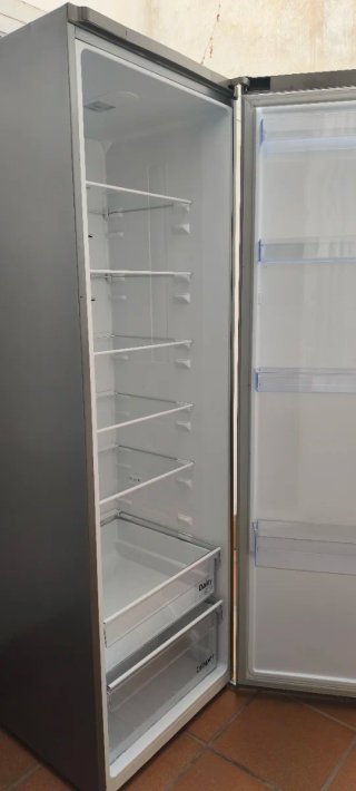 2 Neveras Beko y otra nevera AEG combi