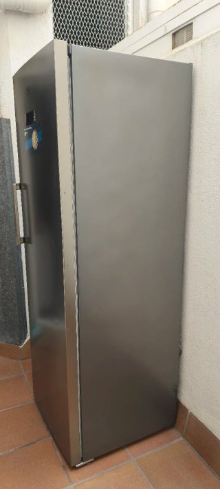 2 Neveras Beko y otra nevera AEG combi