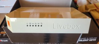 Routers Livebox + Teclados Inalámbricos Trust