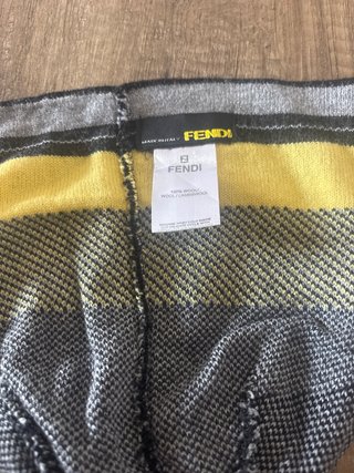 Gorro Fendi Negro y Amarillo