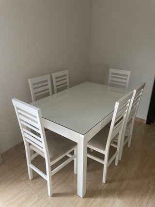 Mesa y 6 Sillas Comedor Blancas