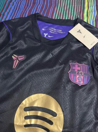 Camiseta Fútbol Negra y Morada