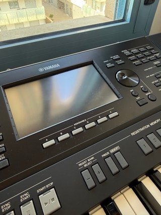 Teclado Yamaha PSR SX720