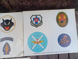 Lote más de 50 pegatinas militares y policiales