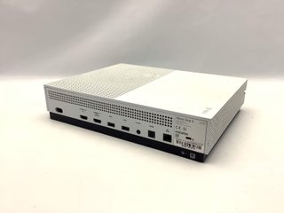 E644051-0 MICROSOFT XBOX ONE S 1TB