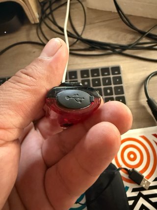 Luz trasera recargable para bicicleta