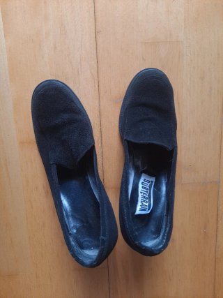 Zapatos de ante negros