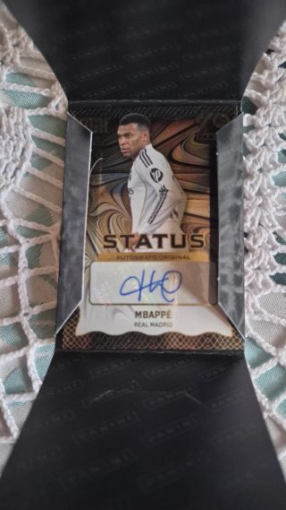 Cromo Mbappé Real Madrid Panini Autografiado 1/1